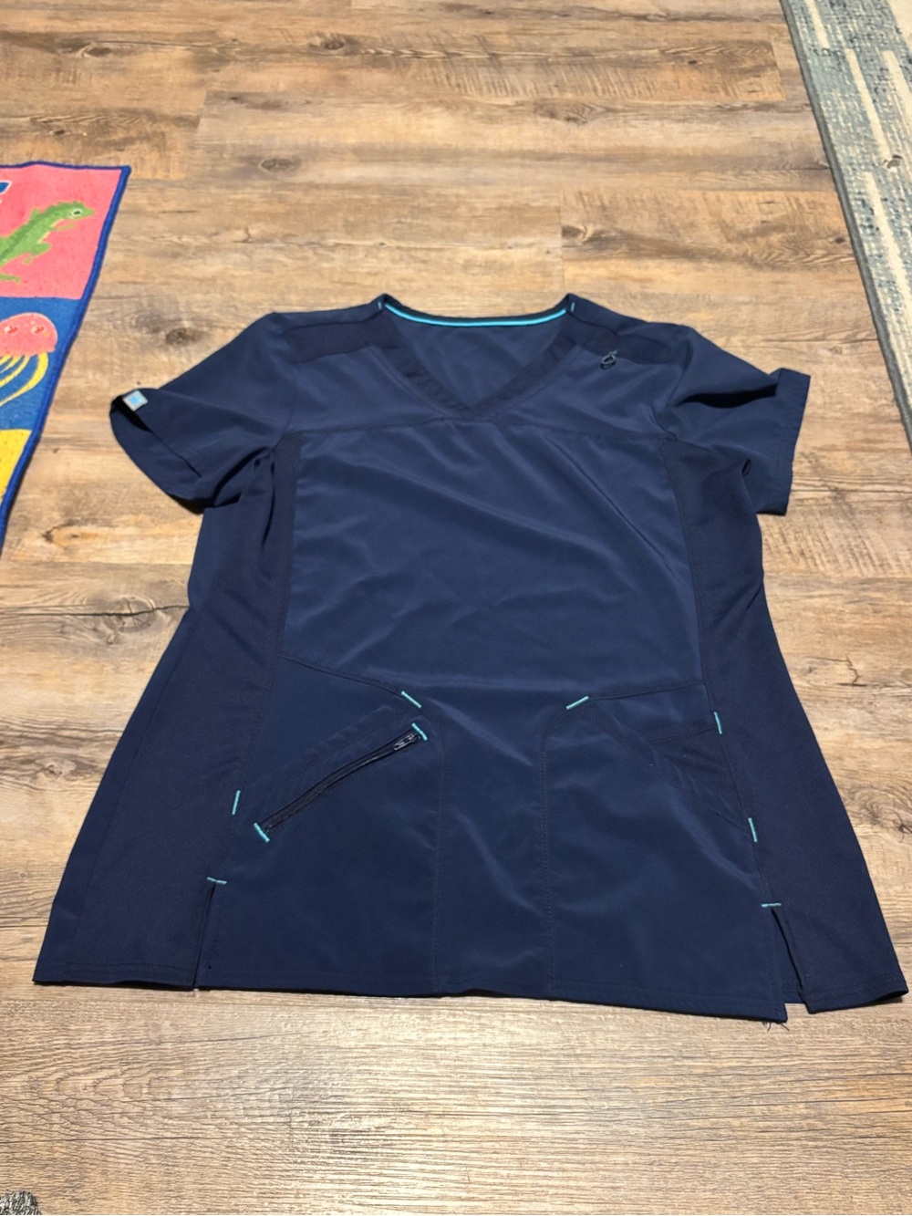 Women's Navy V-Neck Scrub Top with Contrast Trim